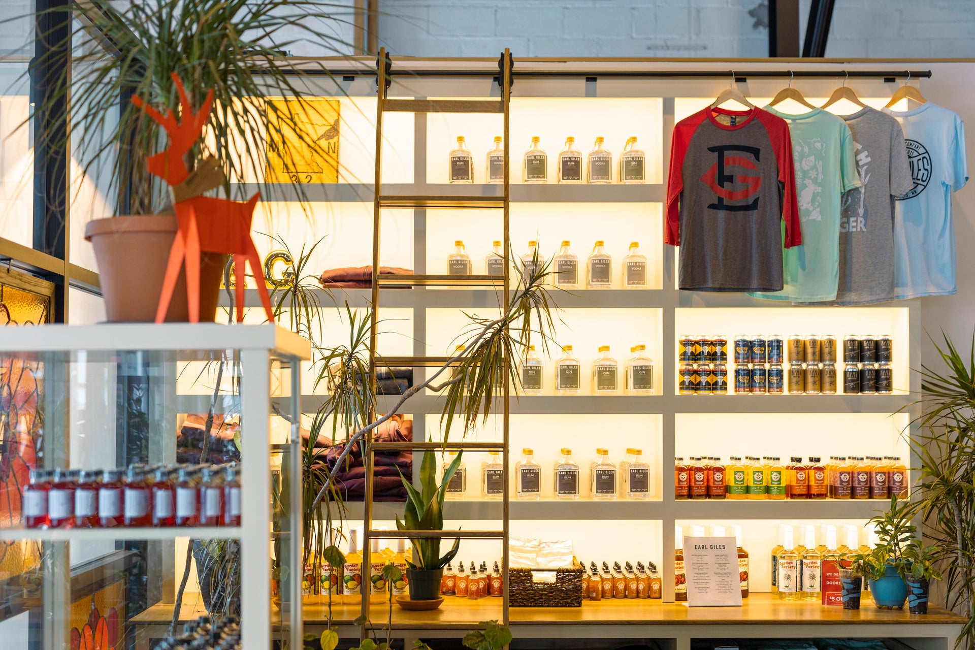 retail stand 1